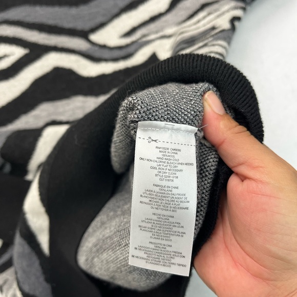 Equipment Femme Womens Wool Crew Neck Zebra Pullover Sweater Size S - Picture 7 of 7